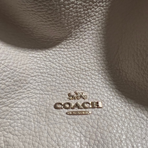 Genuine Coach Pennie Shoulder Bag - Picture 7 of 12